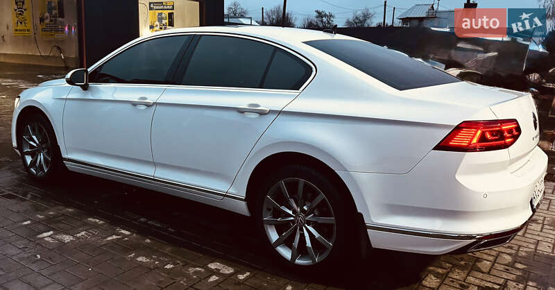 Седан Volkswagen Passat 2020 в Лозовой