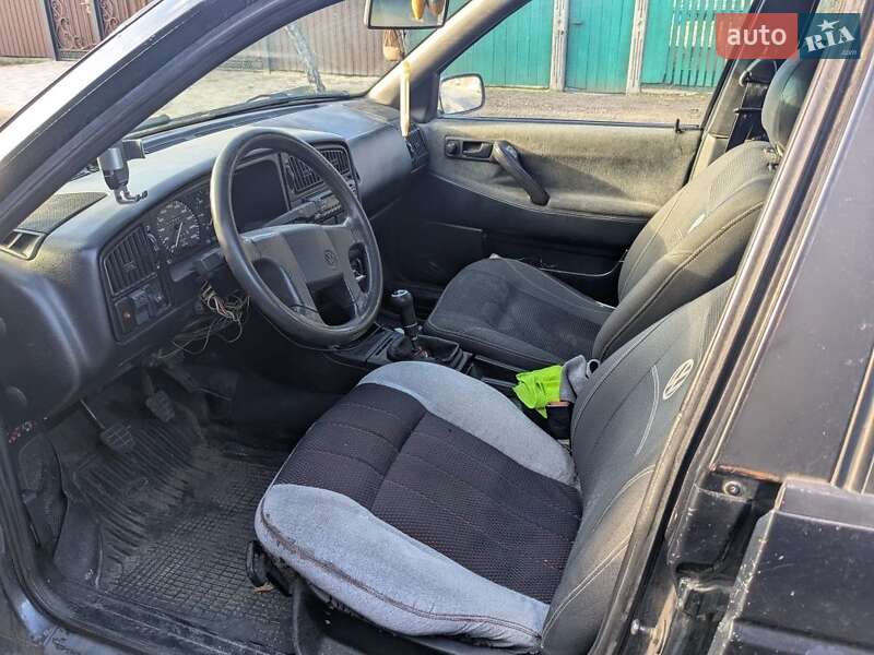 Универсал Volkswagen Passat 1993 в Черкассах фото 4 Универсал Volkswagen Passat 1993 в Черкассах