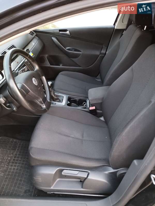 Универсал Volkswagen Passat 2009 в Запорожье