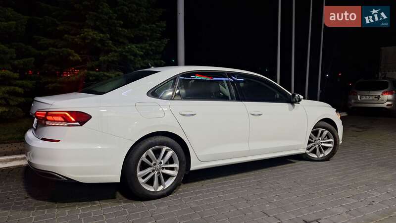 Седан Volkswagen Passat 2021 в Одессе