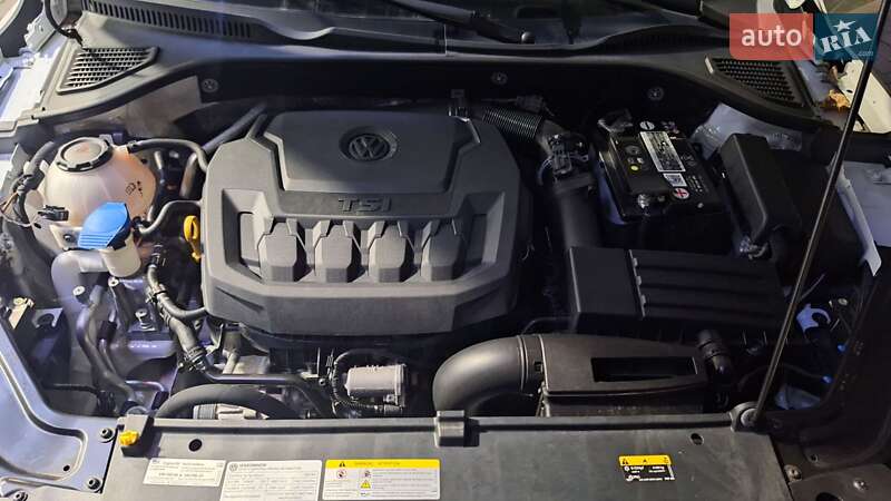 Седан Volkswagen Passat 2021 в Одессе