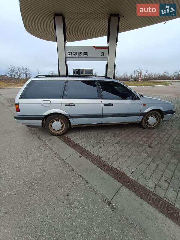 Универсал Volkswagen Passat 1993 в Харькове