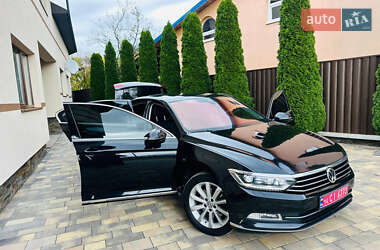 Седан Volkswagen Passat 2016 в Тячеве