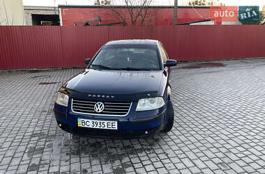 Седан Volkswagen Passat 2001 в Каменке-Бугской