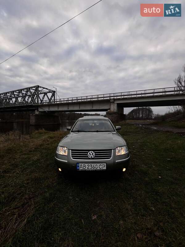 Седан Volkswagen Passat 2002 в Брацлаве