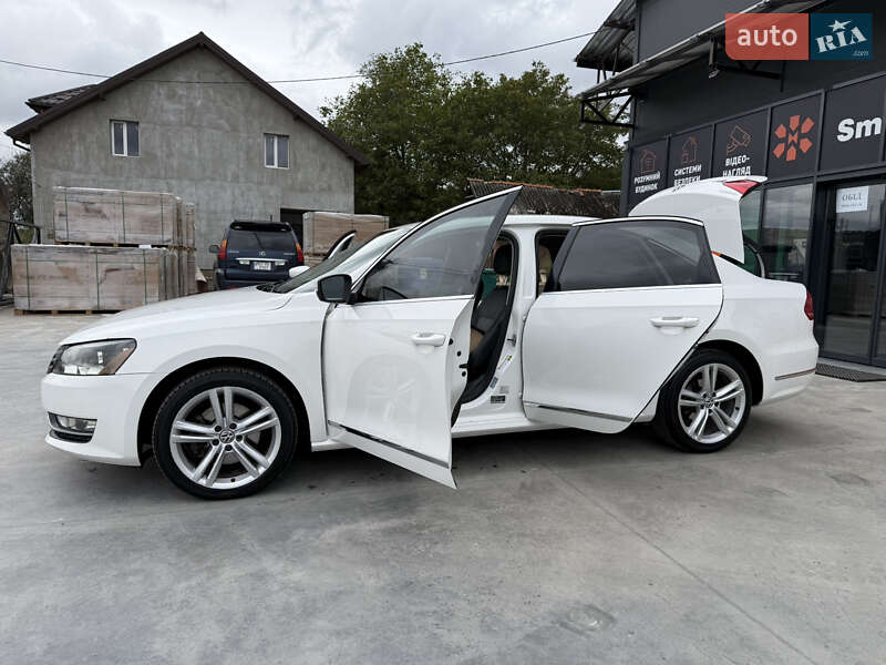 Седан Volkswagen Passat 2012 в Теребовле