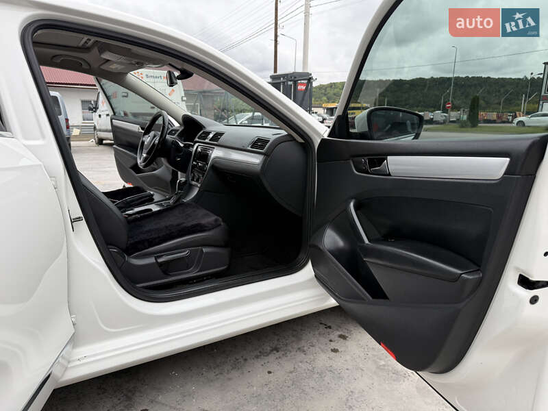 Седан Volkswagen Passat 2012 в Теребовле