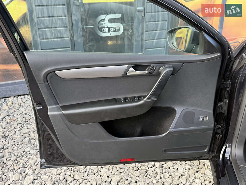 Универсал Volkswagen Passat 2014 в Стрые