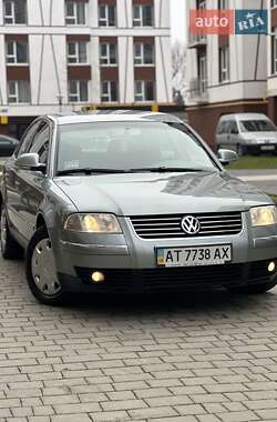 Седан Volkswagen Passat 2004 в Коломые