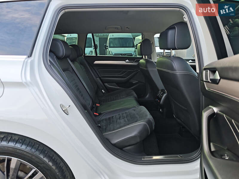 Универсал Volkswagen Passat 2021 в Луцке фото 68 Универсал Volkswagen Passat 2021 в Луцке