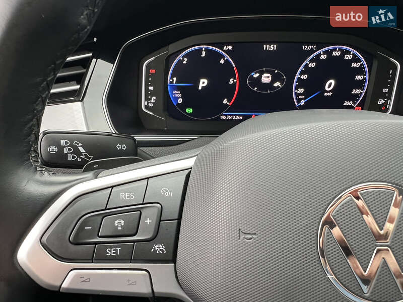 Седан Volkswagen Passat 2021 в Дрогобыче