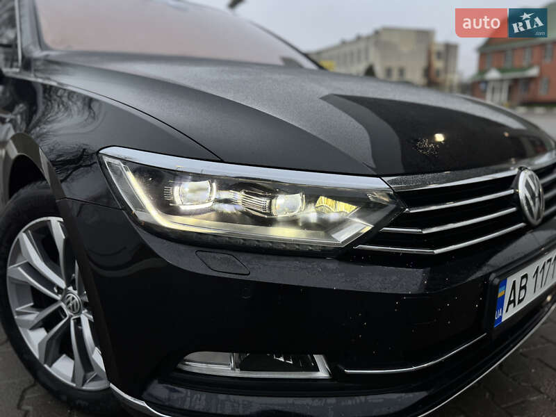 Седан Volkswagen Passat 2016 в Тростянце