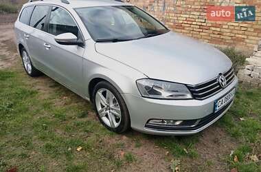 Универсал Volkswagen Passat 2011 в Каменке