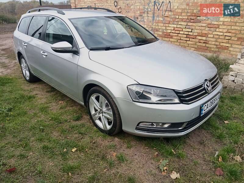 Универсал Volkswagen Passat 2011 в Каменке
