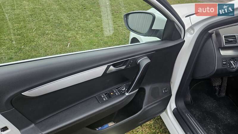 Универсал Volkswagen Passat 2013 в Зенькове фото 16 Универсал Volkswagen Passat 2013 в Зенькове