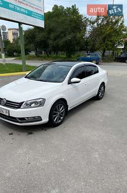 Седан Volkswagen Passat 2012 в Слов'янську