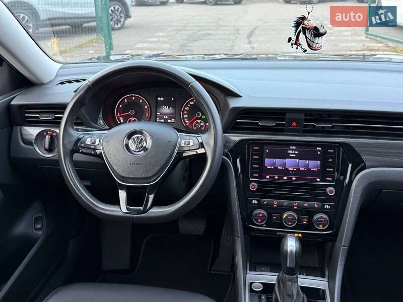 Седан Volkswagen Passat 2021 в Одессе