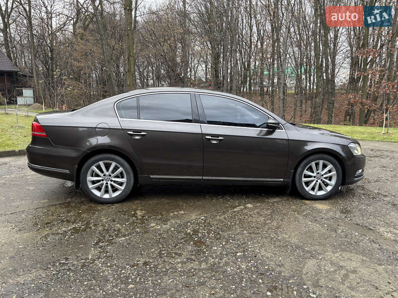 Седан Volkswagen Passat 2013 в Солотвине