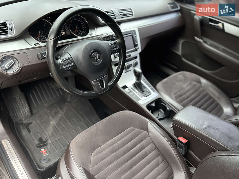 Седан Volkswagen Passat 2013 в Солотвине