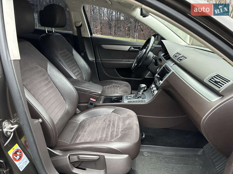 Седан Volkswagen Passat 2013 в Солотвине
