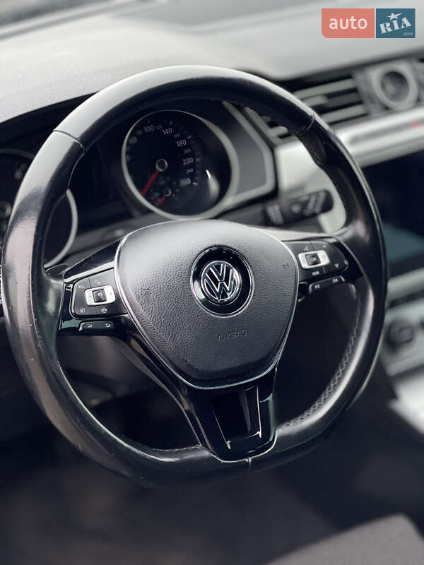 Универсал Volkswagen Passat 2019 в Костополе