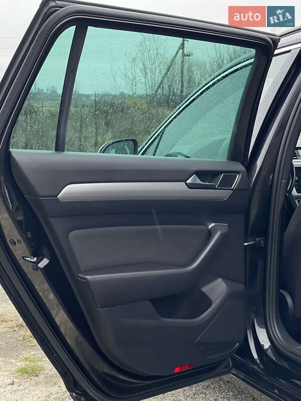 Универсал Volkswagen Passat 2019 в Костополе