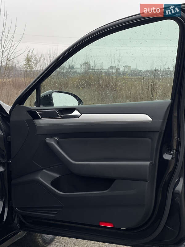 Универсал Volkswagen Passat 2019 в Костополе