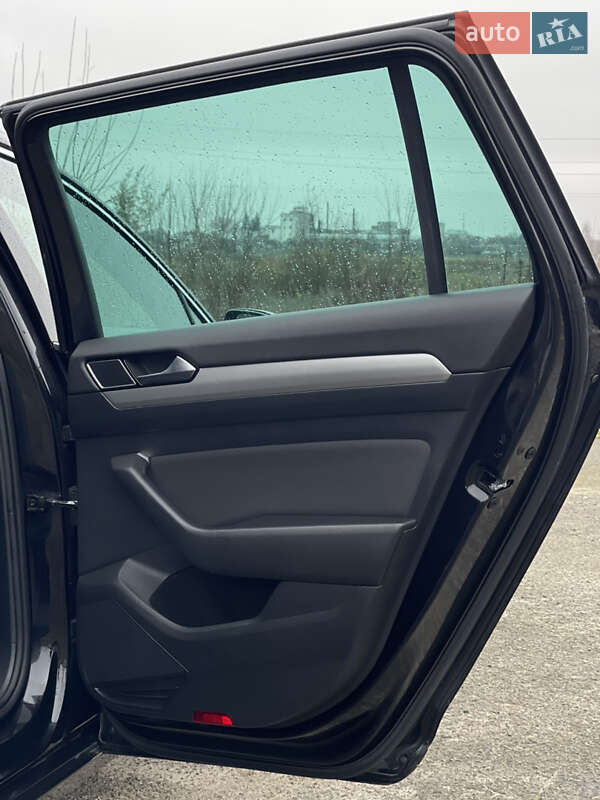 Универсал Volkswagen Passat 2019 в Костополе