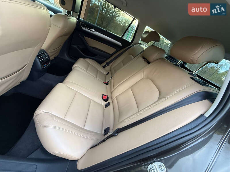 Универсал Volkswagen Passat 2015 в Стрые