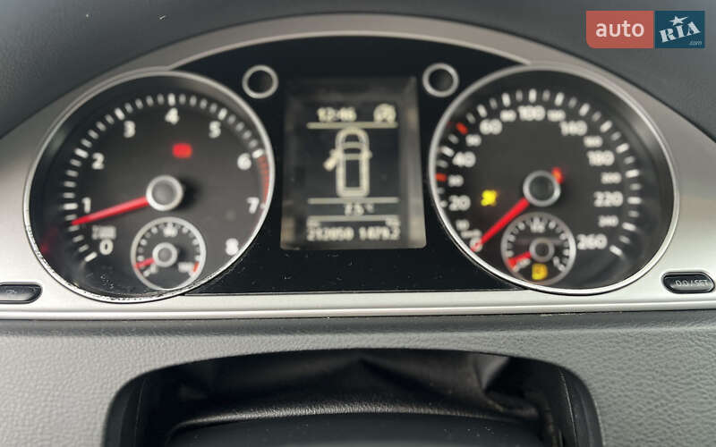 Универсал Volkswagen Passat 2012 в Мукачево