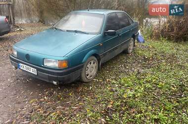 Седан Volkswagen Passat 1991 в Староконстантинове