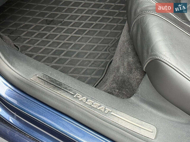 Седан Volkswagen Passat 2012 в Одессе