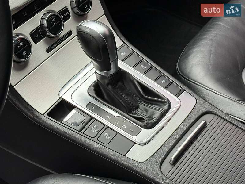 Седан Volkswagen Passat 2012 в Одессе