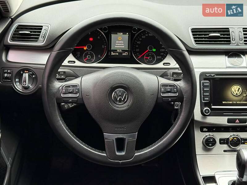Седан Volkswagen Passat 2012 в Одессе