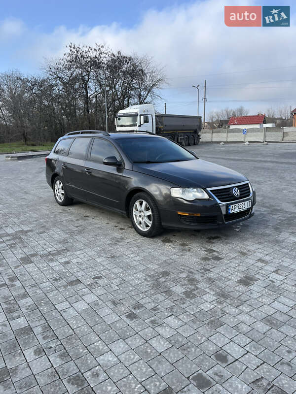 Универсал Volkswagen Passat 2006 в Запорожье