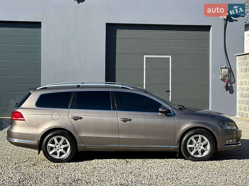 Универсал Volkswagen Passat 2011 в Надворной
