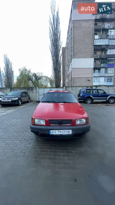 Универсал Volkswagen Passat 1991 в Харькове