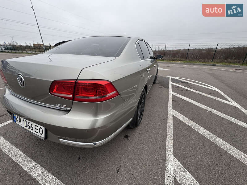 Седан Volkswagen Passat 2014 в Ровно