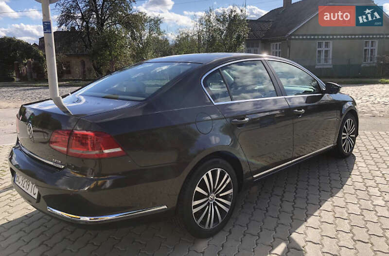 Седан Volkswagen Passat 2014 в Львове