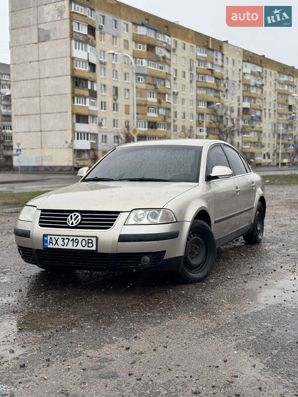 Седан Volkswagen Passat 2004 в Харькове фото Седан Volkswagen Passat 2004 в Харькове
