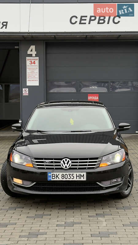 Седан Volkswagen Passat 2015 в Хусте