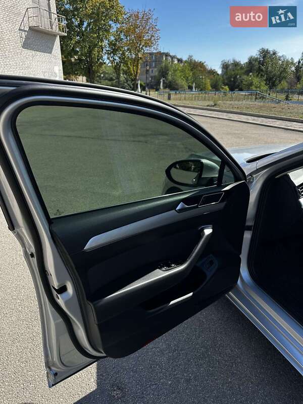 Универсал Volkswagen Passat 2015 в Кривом Роге