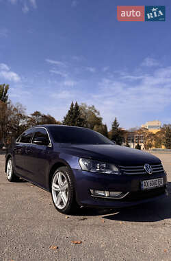 Седан Volkswagen Passat 2014 в Лозовой