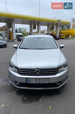 Універсал Volkswagen Passat 2011 в Василькові