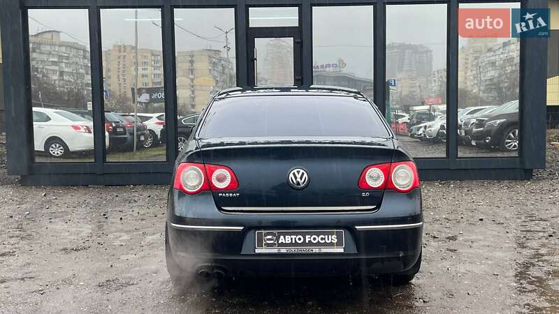Седан Volkswagen Passat 2006 в Киеве