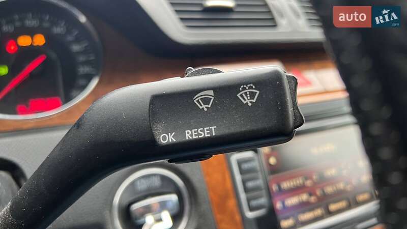 Седан Volkswagen Passat 2006 в Киеве