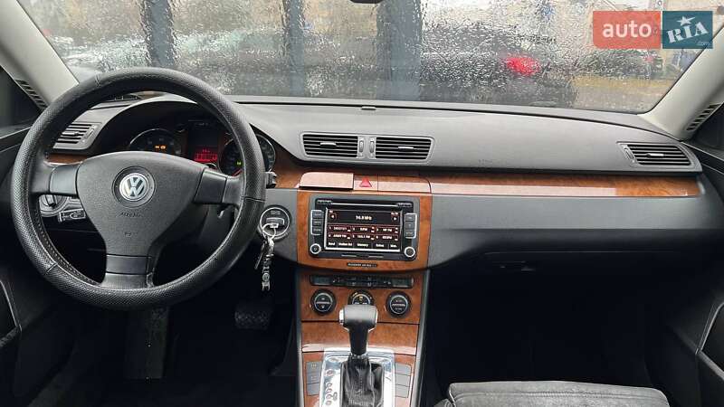 Седан Volkswagen Passat 2006 в Киеве
