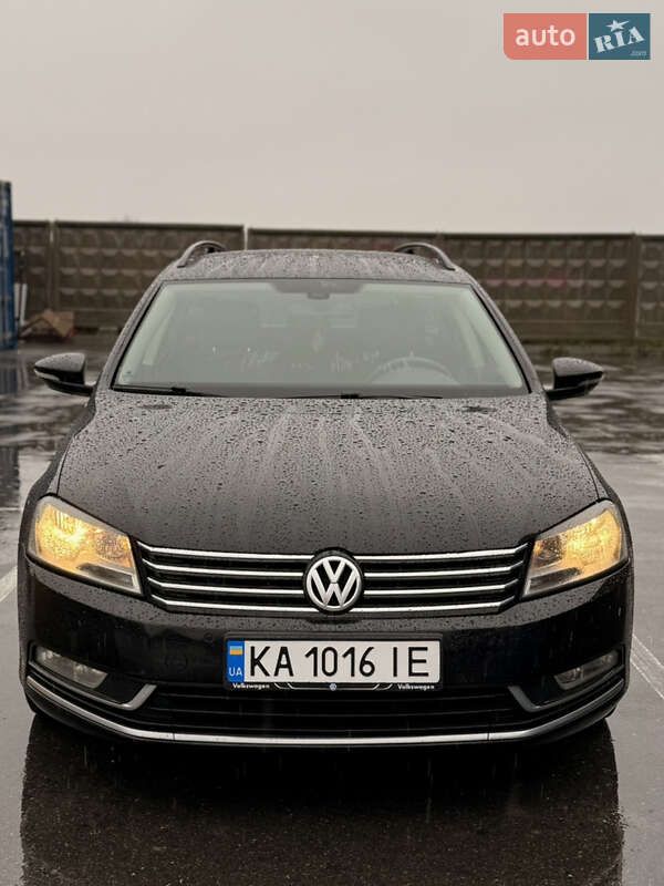 Универсал Volkswagen Passat 2013 в Софиевской Борщаговке