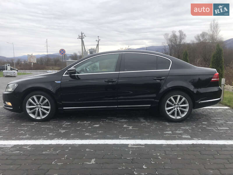 Седан Volkswagen Passat 2011 в Ужгороде