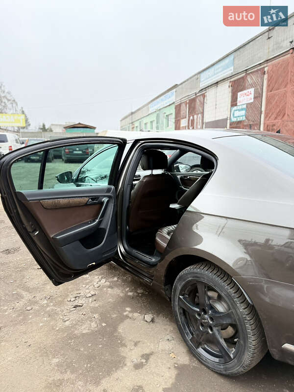 Седан Volkswagen Passat 2012 в Сумах